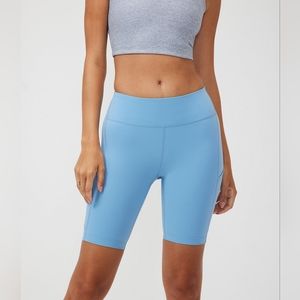 Outdoor Voices Zoom 8" Short, size L